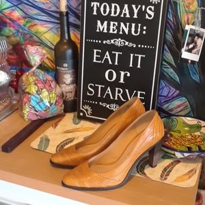 Gorgeous 'MODERN VINTAGE'